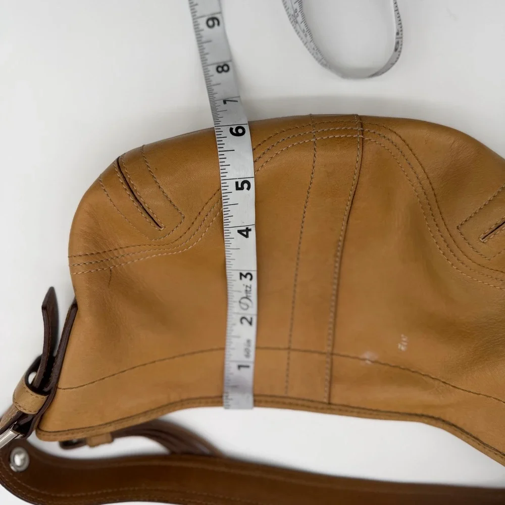 Coach Vintage Y2K 2005 Tan Leather Soho Small Hobo Bag 8A01
